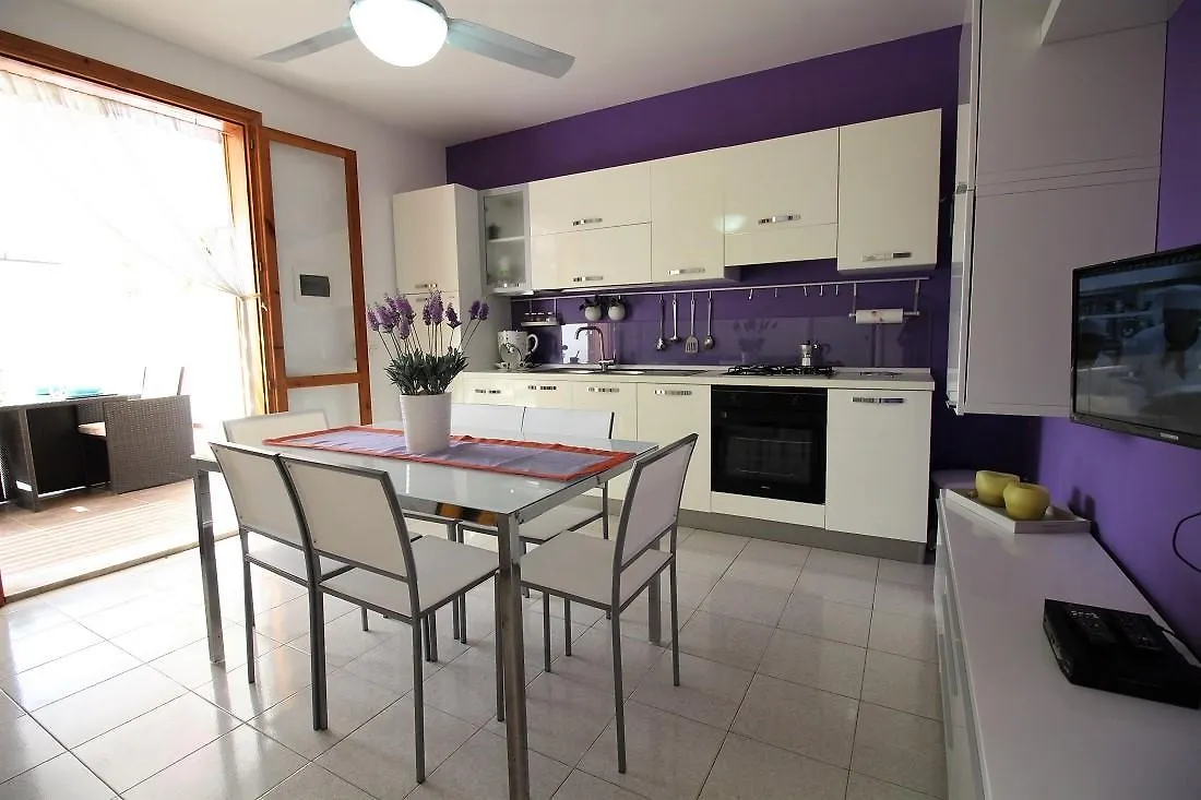 Violet House Daire Marina di Ragusa 0*,