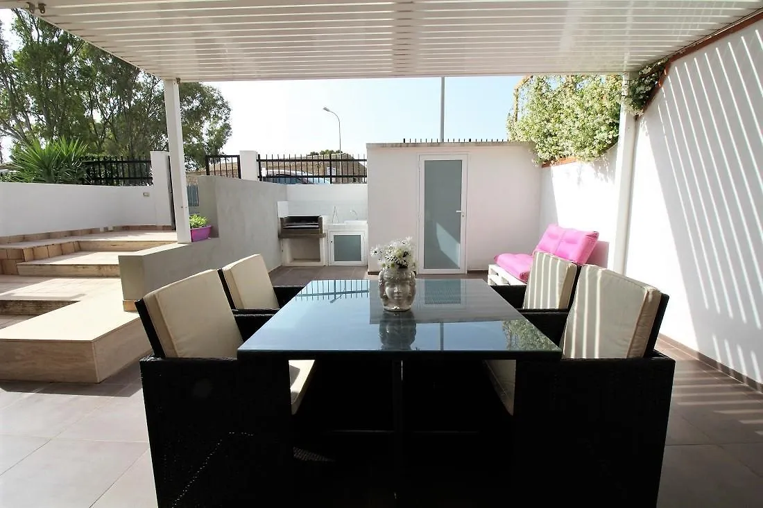 Violet House Daire Marina di Ragusa İtalya